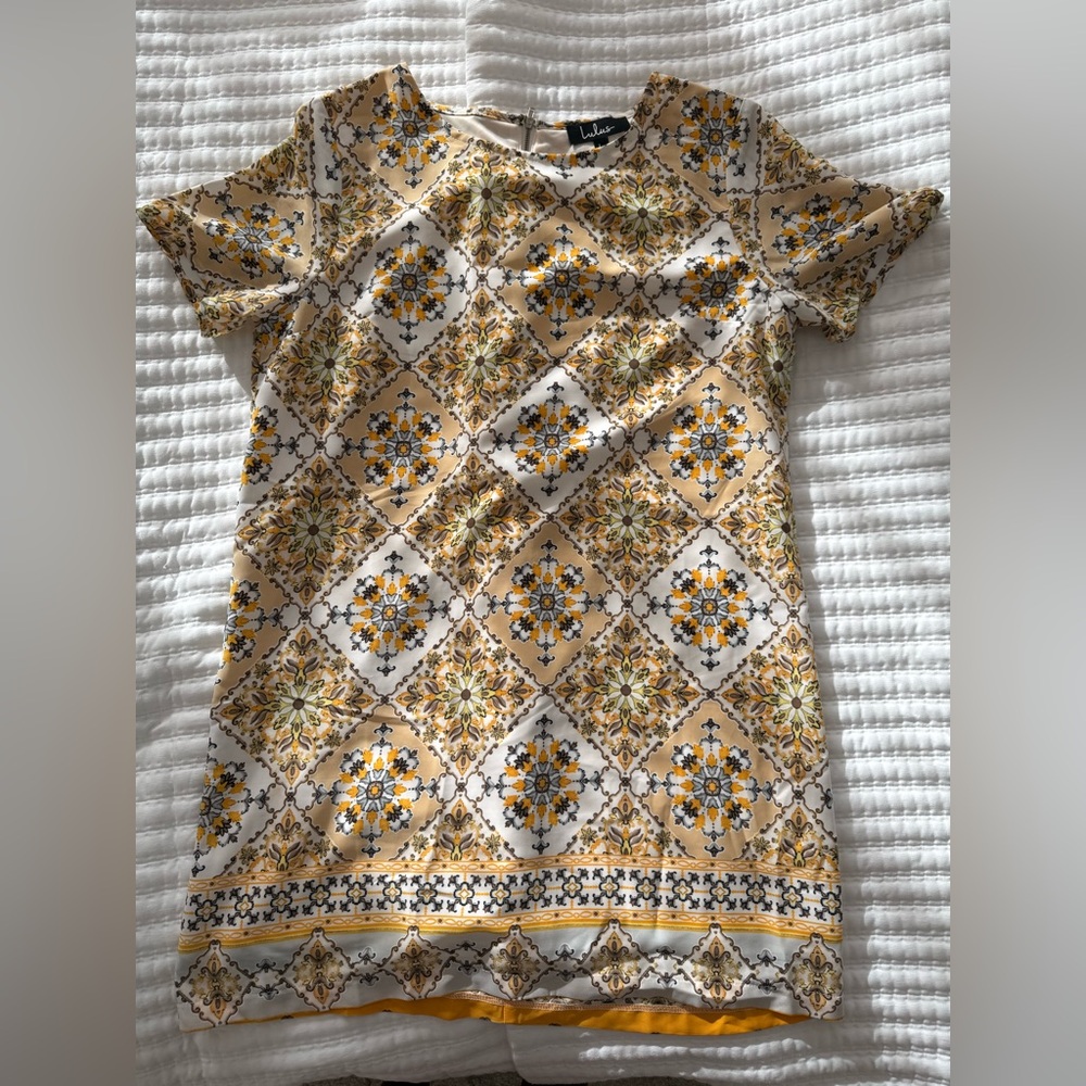 Lulus Patterned Short Sleeve Dress